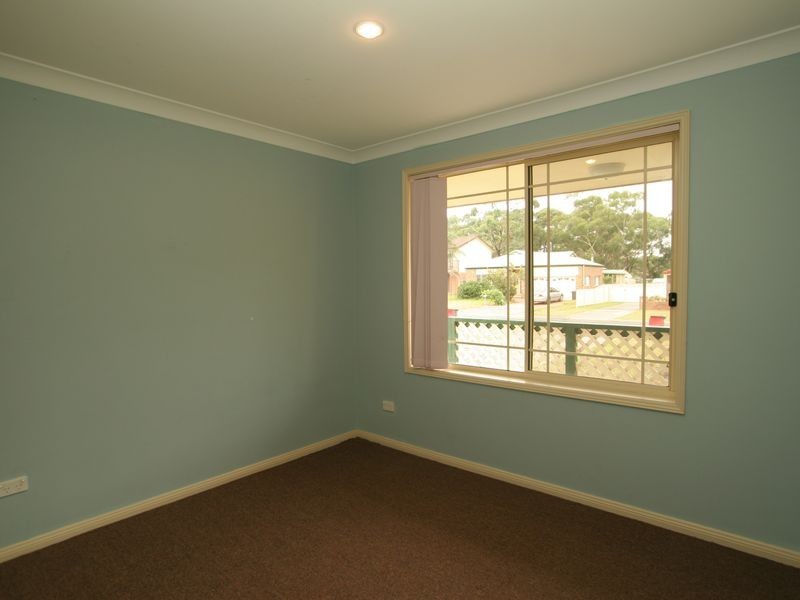 27 Ellmoos Avenue, Sussex Inlet NSW 2540