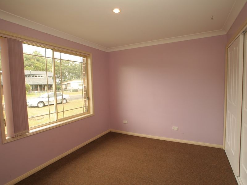 27 Ellmoos Avenue, Sussex Inlet NSW 2540