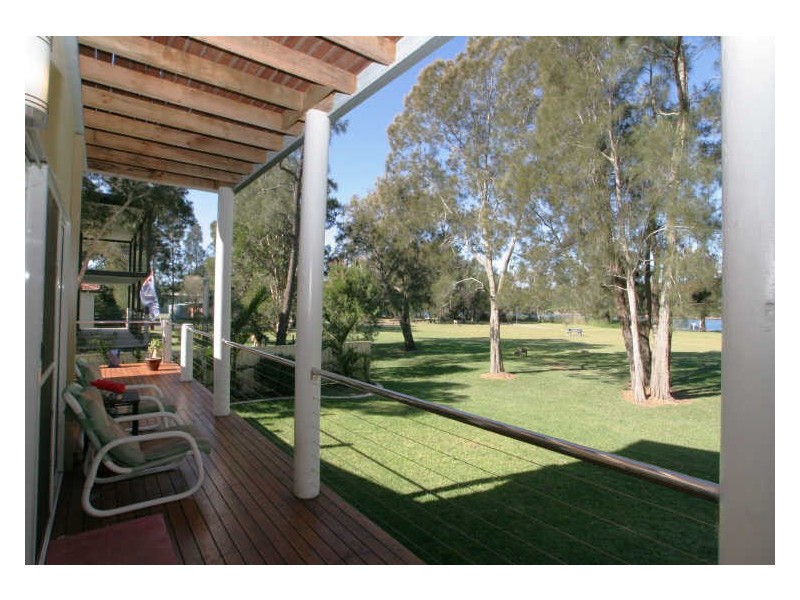 242 River Road, Sussex Inlet NSW 2540