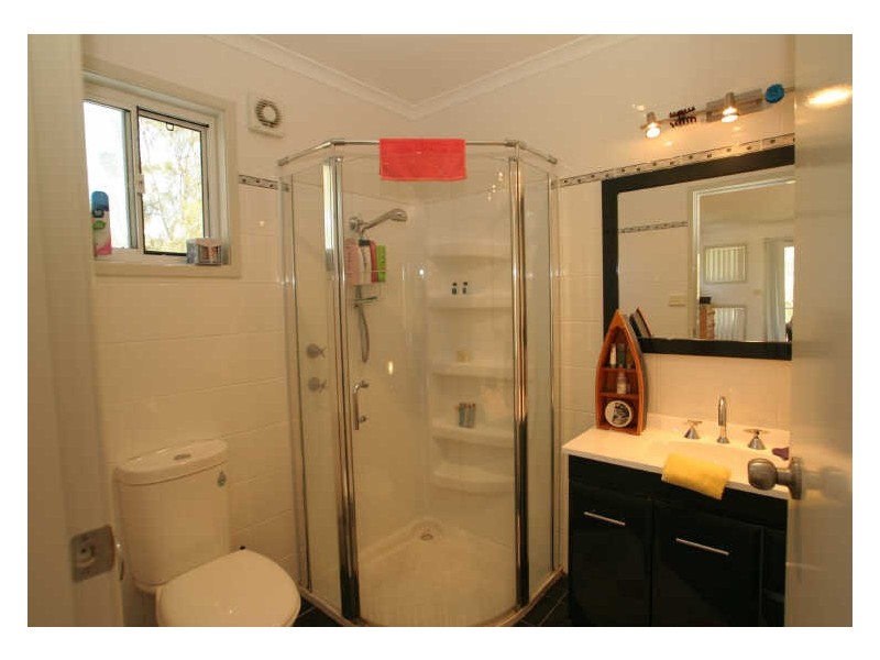 242 River Road, Sussex Inlet NSW 2540