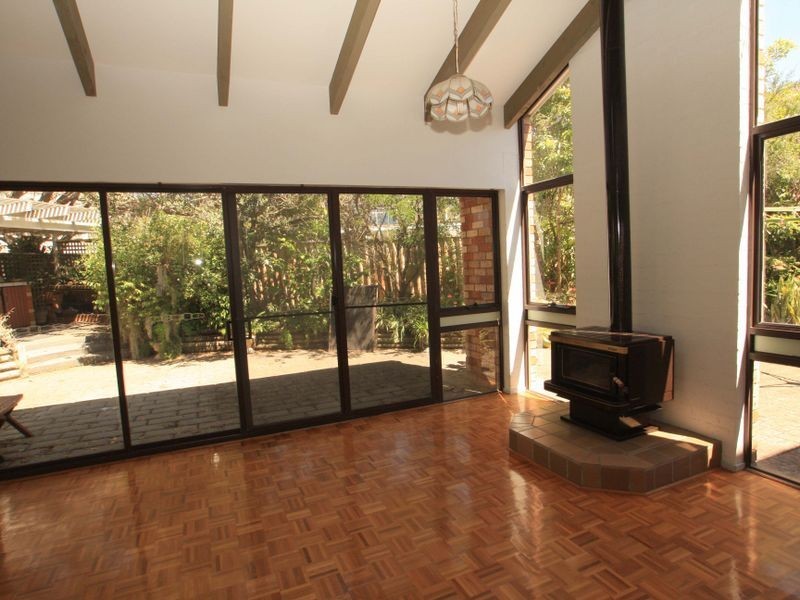 1 Myrniong Grove, Berrara NSW 2540