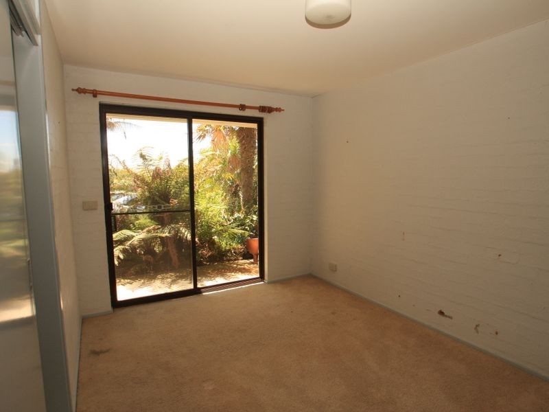 1 Myrniong Grove, Berrara NSW 2540