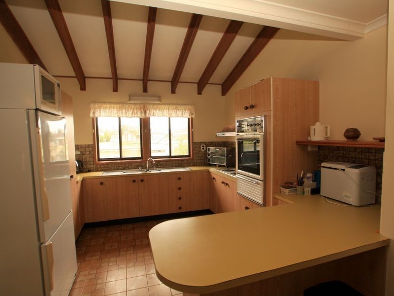 45 Cater Crescent, Sussex Inlet NSW 2540