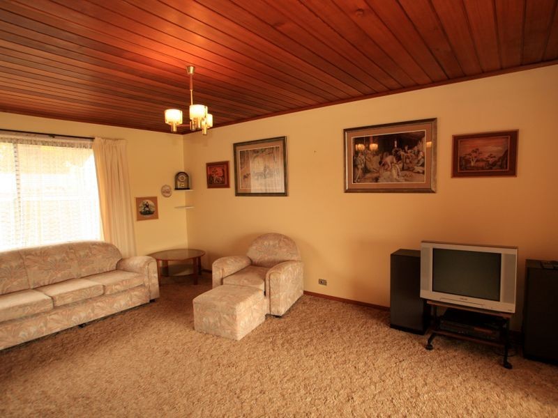 45 Cater Crescent, Sussex Inlet NSW 2540