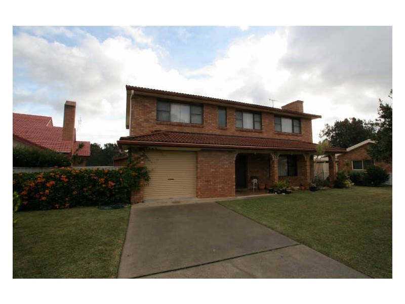 10 Teal Place, Sussex Inlet NSW 2540
