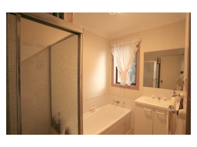 5 Anchorage Close, Sussex Inlet NSW 2540