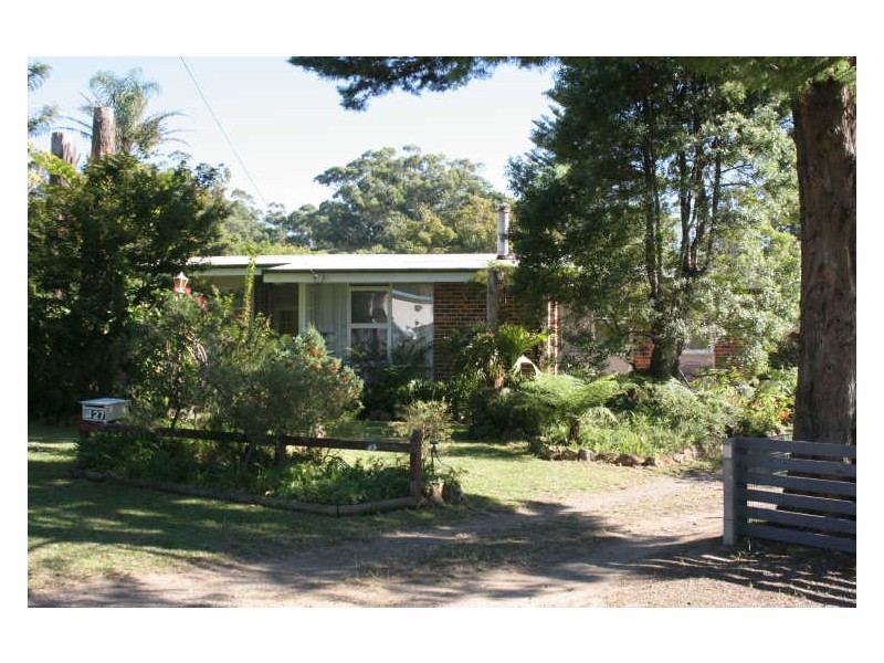 27 Glanville Road, Sussex Inlet NSW 2540