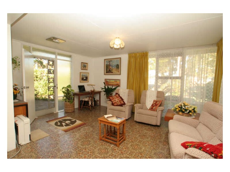 27 Glanville Road, Sussex Inlet NSW 2540