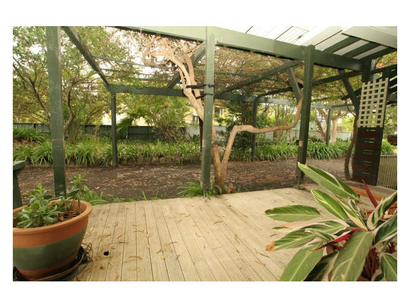 56 Government Road, Sussex Inlet NSW 2540