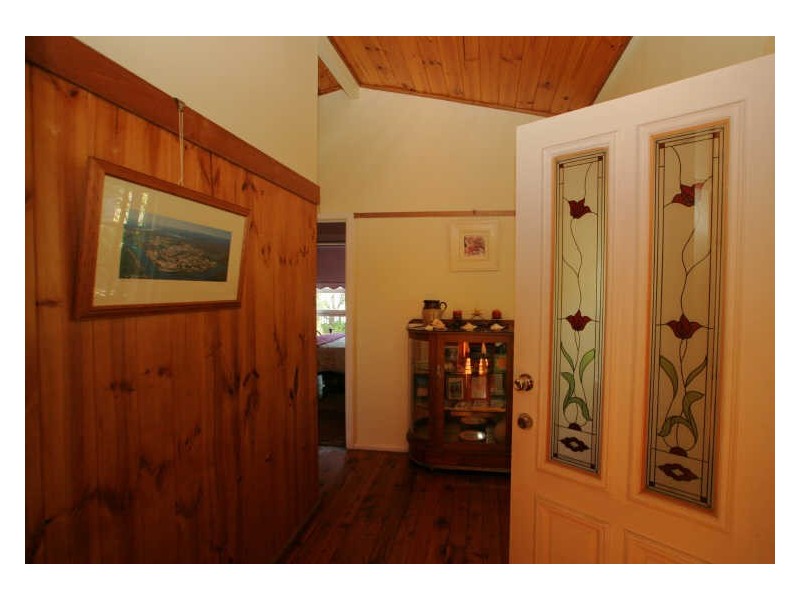 56 Government Road, Sussex Inlet NSW 2540