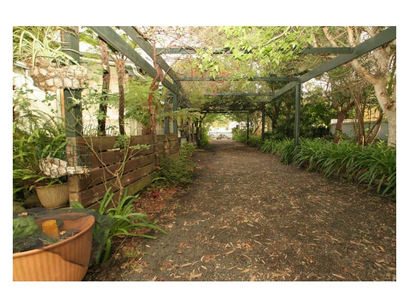 56 Government Road, Sussex Inlet NSW 2540