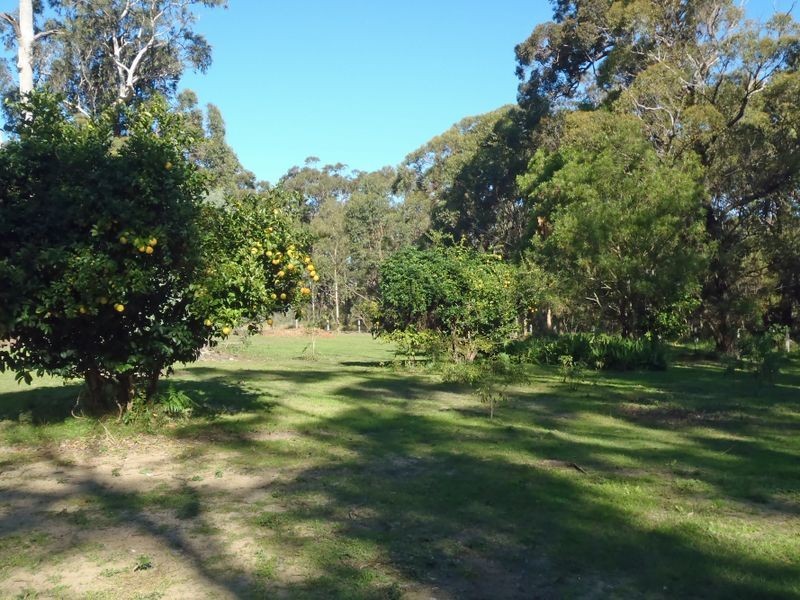 74 Medlyn Avenue, Sussex Inlet NSW 2540