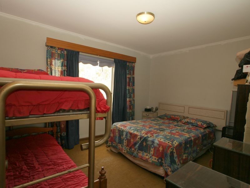 236 River Road, Sussex Inlet NSW 2540