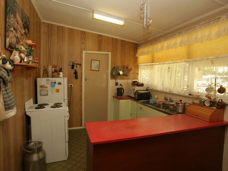 20 River Road, Sussex Inlet NSW 2540