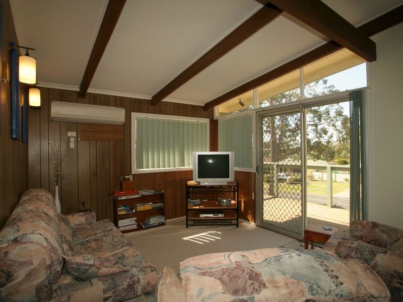 9 Voyager Avenue, Sussex Inlet NSW 2540