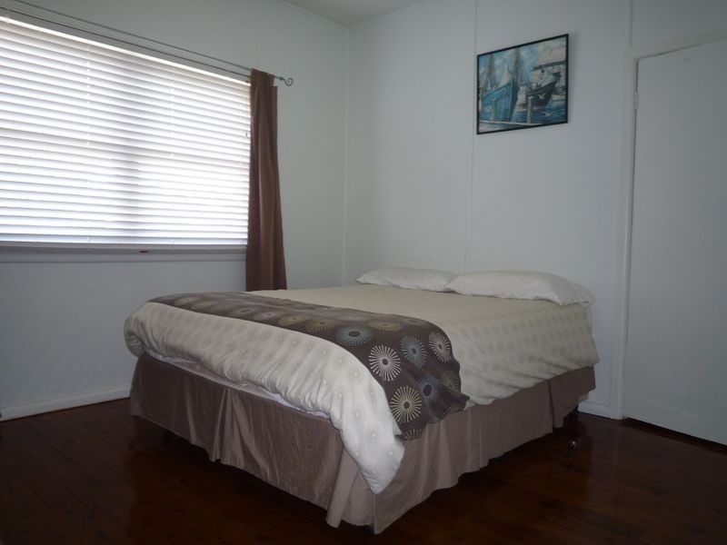 9 Phillip Street, Sussex Inlet NSW 2540