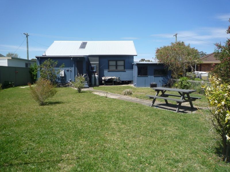 9 Phillip Street, Sussex Inlet NSW 2540