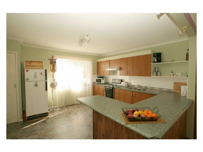 116 River Road, Sussex Inlet NSW 2540