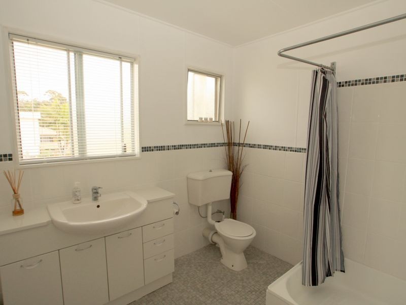 1 Greentree Avenue, Sussex Inlet NSW 2540