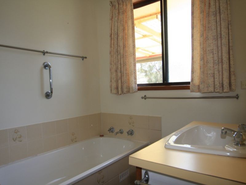 17 Ibis Place, Sussex Inlet NSW 2540