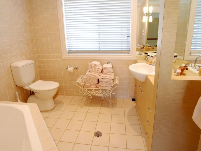 10 Wirreecoo Road, Berrara NSW 2540