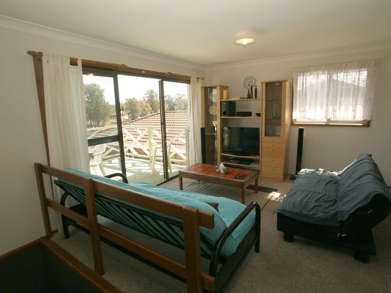 11 Sandpiper Way, Sussex Inlet NSW 2540