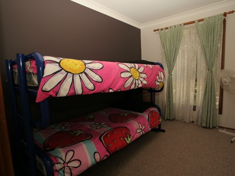 11 Sandpiper Way, Sussex Inlet NSW 2540