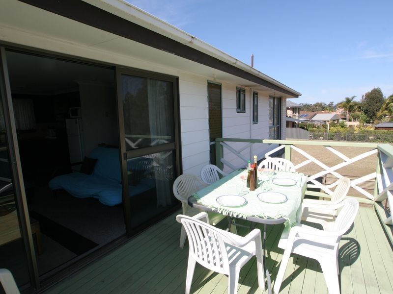 11 Sandpiper Way, Sussex Inlet NSW 2540