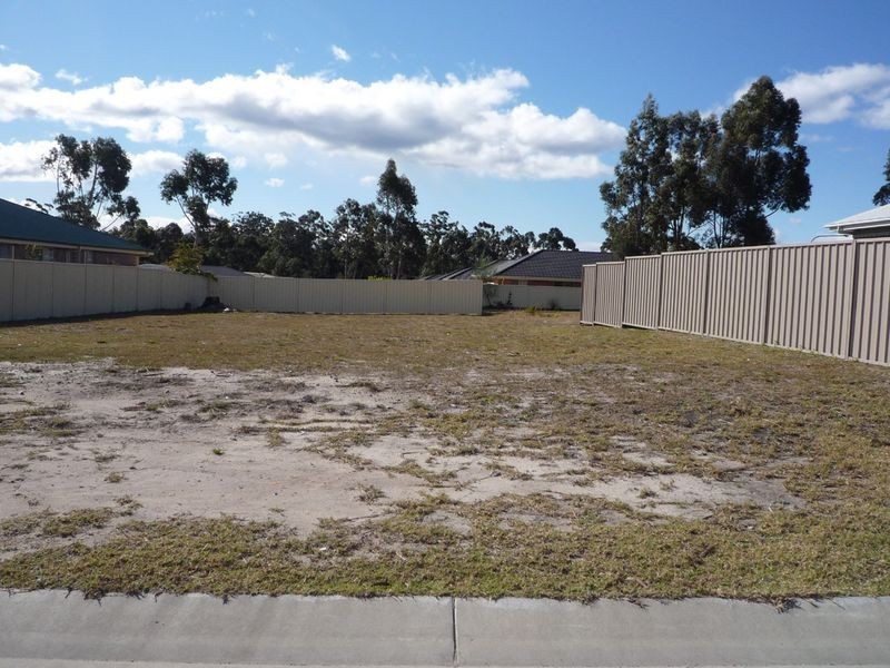 4 Seaberry Street, Sussex Inlet NSW 2540