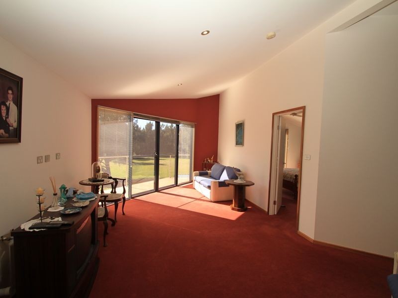 246 River Road, Sussex Inlet NSW 2540