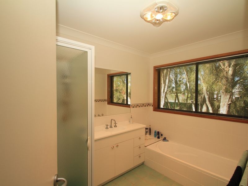 246 River Road, Sussex Inlet NSW 2540