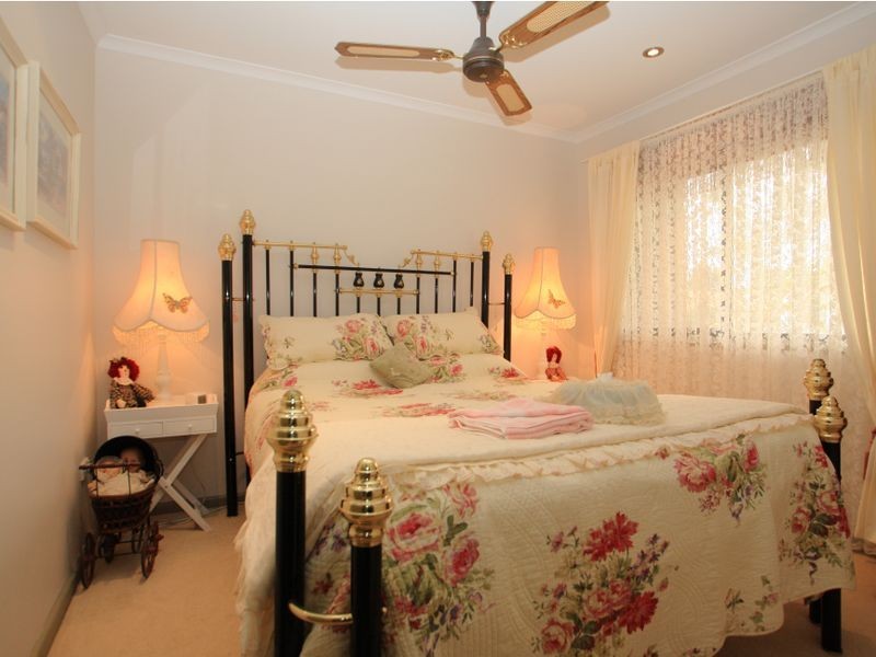 2/141 Jacobs Drive, Sussex Inlet NSW 2540