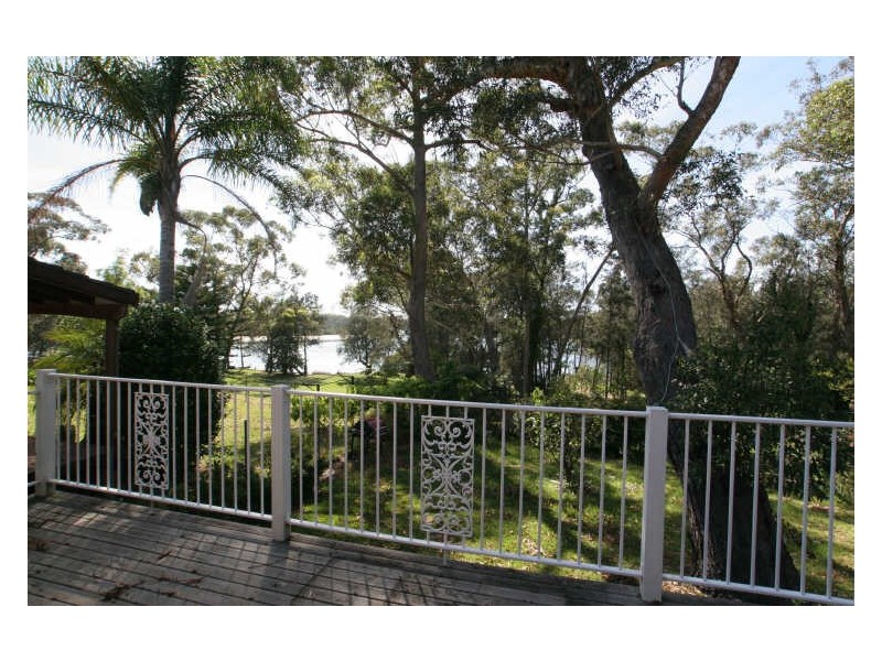 136 River Road, Sussex Inlet NSW 2540