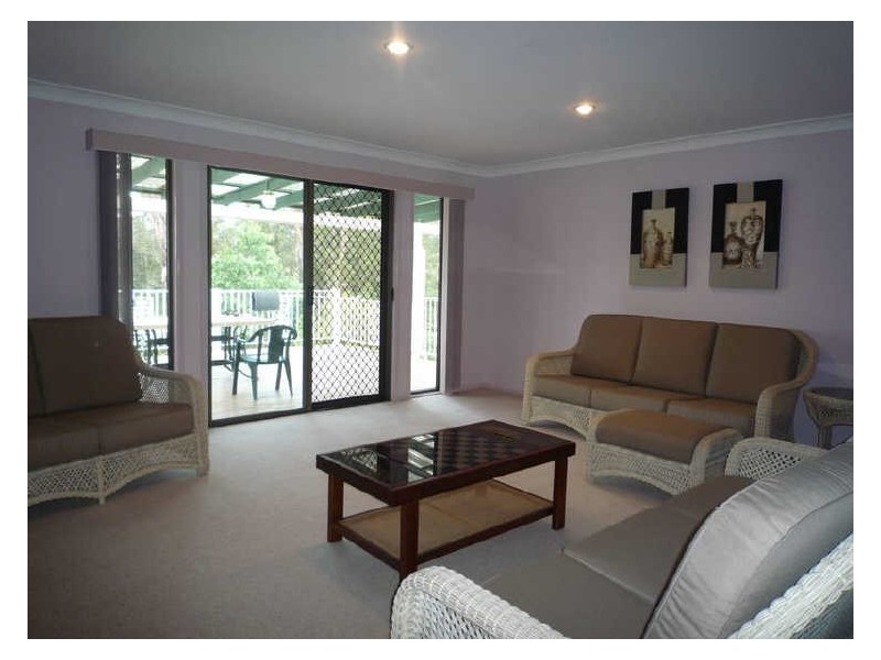 136 River Road, Sussex Inlet NSW 2540