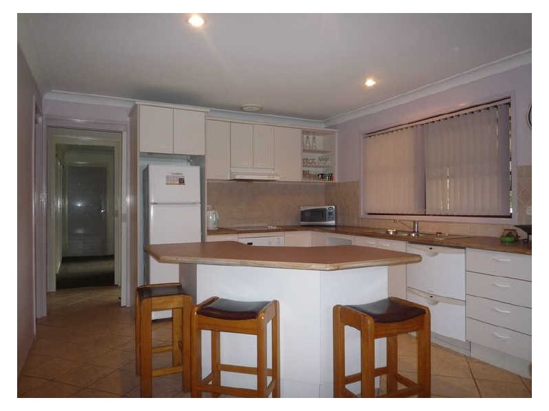 136 River Road, Sussex Inlet NSW 2540