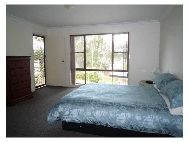 136 River Road, Sussex Inlet NSW 2540