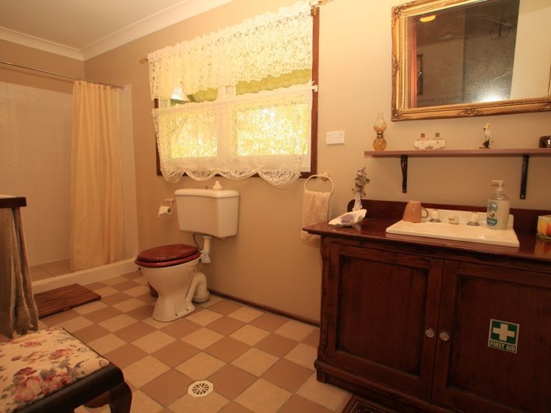 917 Sussex Inlet Road, Sussex Inlet NSW 2540