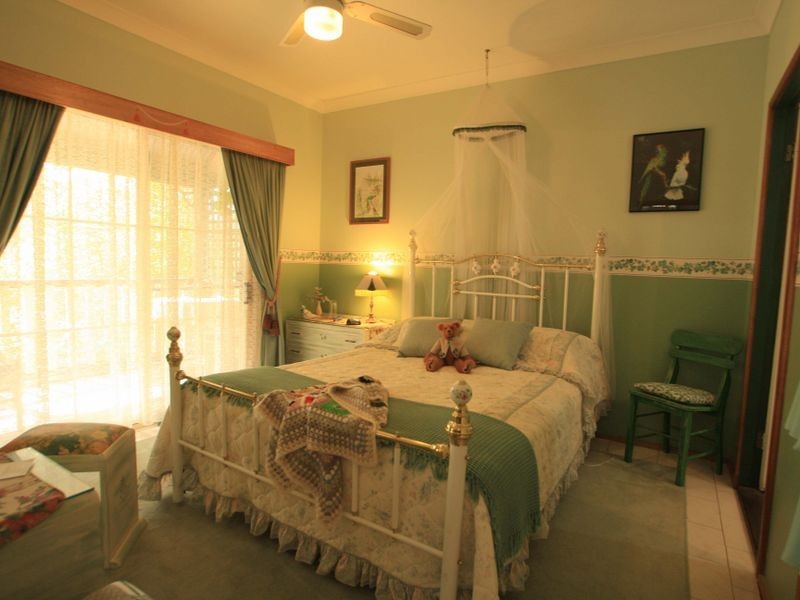 917 Sussex Inlet Road, Sussex Inlet NSW 2540