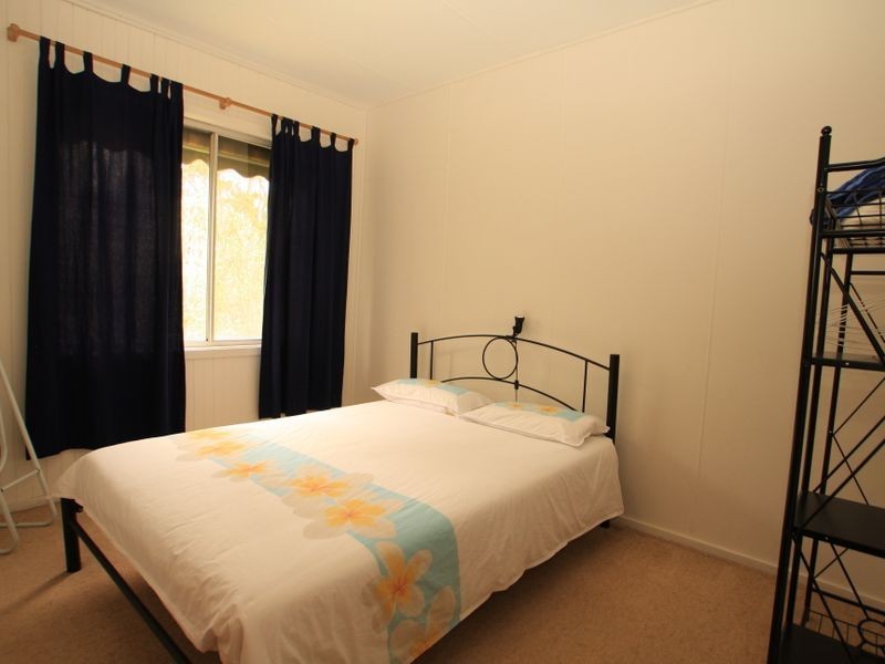 28 Waratah Street, Bendalong NSW 2539