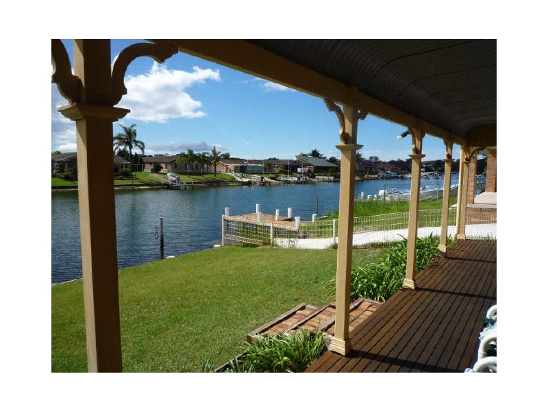39 Cater Crescent, Sussex Inlet NSW 2540