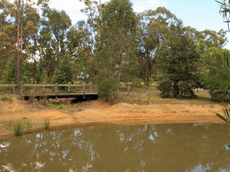 395 Sussex Inlet Road, Sussex Inlet NSW 2540