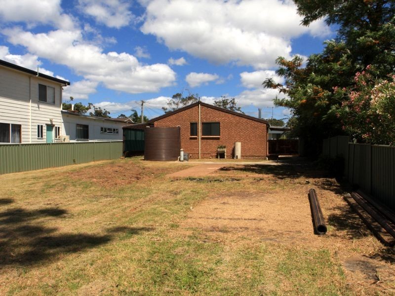 12 Ocean View Road, Sussex Inlet NSW 2540