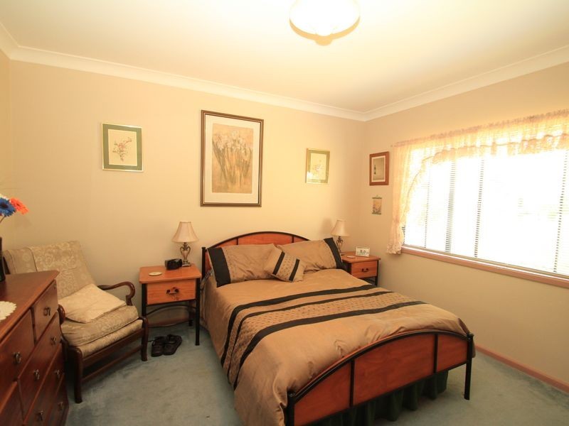 5 Paradise Crescent, Sussex Inlet NSW 2540