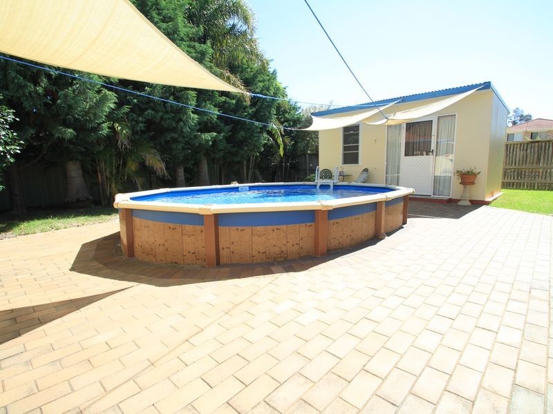 5 Paradise Crescent, Sussex Inlet NSW 2540