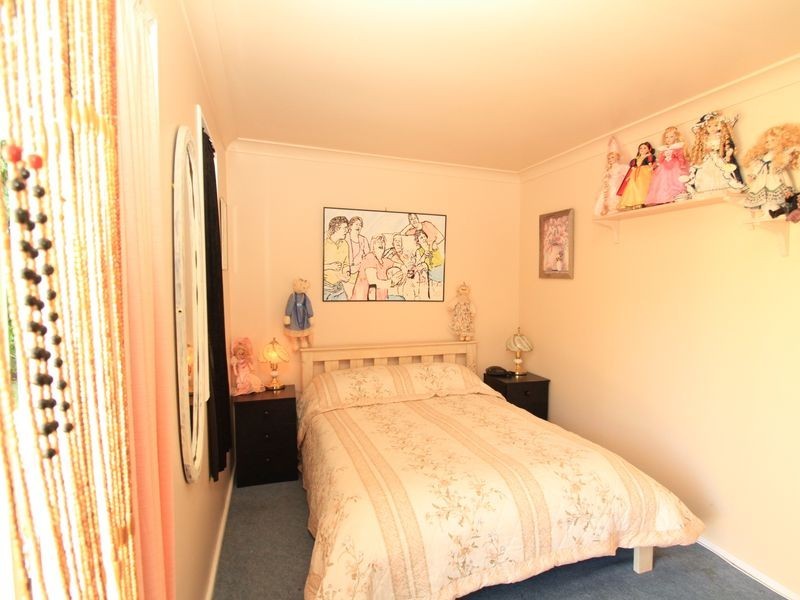 5 Paradise Crescent, Sussex Inlet NSW 2540