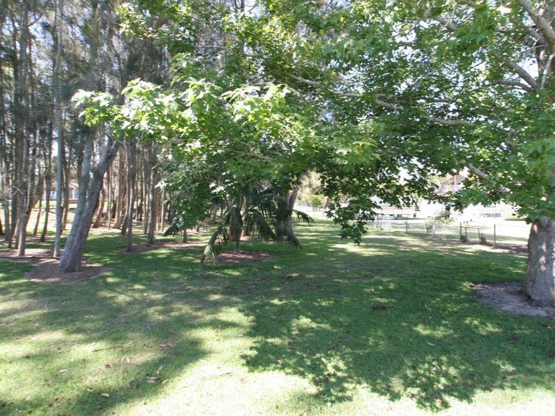 5 Paradise Crescent, Sussex Inlet NSW 2540