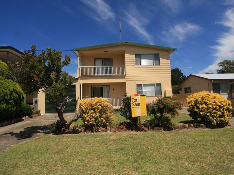 11 Ocean View Road, Sussex Inlet NSW 2540