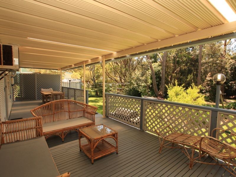 6 Berrara Cres, Berrara NSW 2540