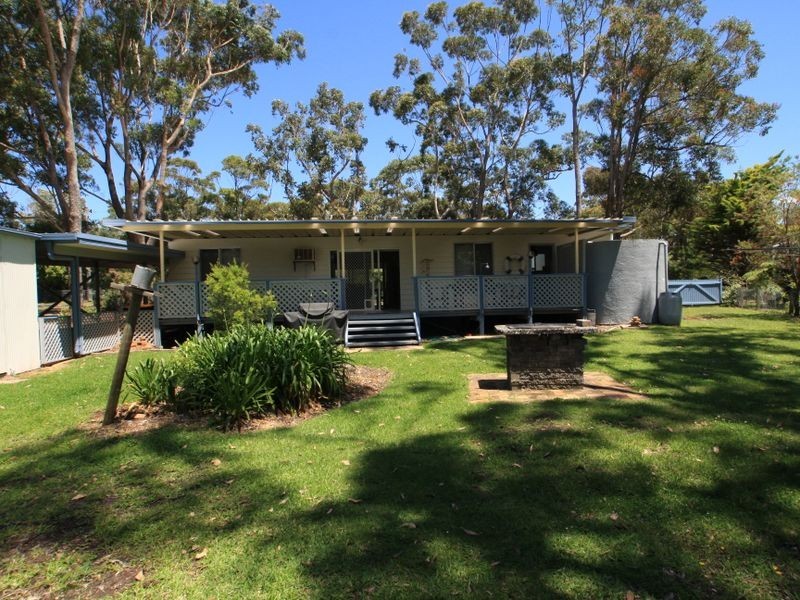 6 Berrara Cres, Berrara NSW 2540