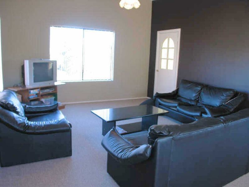 8 Wunda Avenue, Sussex Inlet NSW 2540